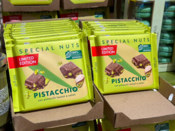 Pistachio snack packs stacked to create try-now urgency